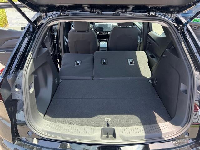 2027 Chevrolet Bolt FWD 4dr LT