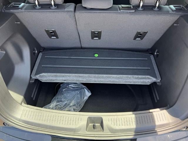 2027 Chevrolet Bolt FWD 4dr LT