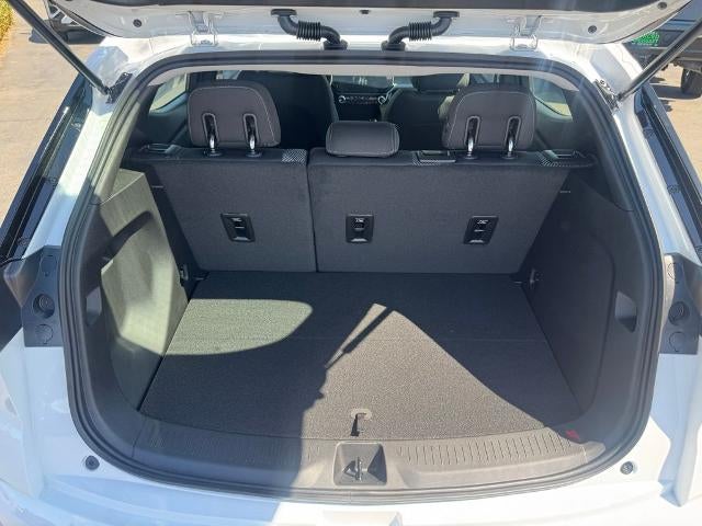 2027 Chevrolet Bolt LT - Photo 27