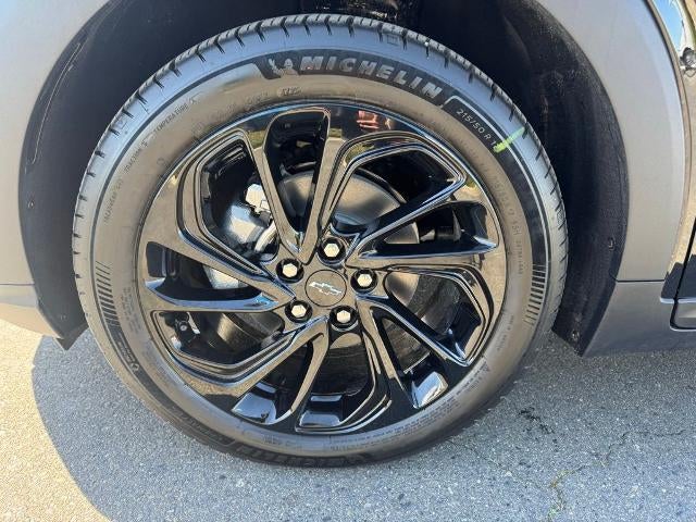 2027 Chevrolet Bolt FWD 4dr RS