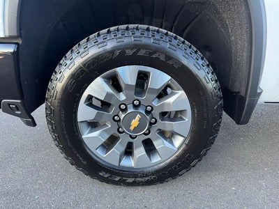 2026 Chevrolet Silverado 2500 HD Crew Cab Standard Box 4-Wheel Drive Custom