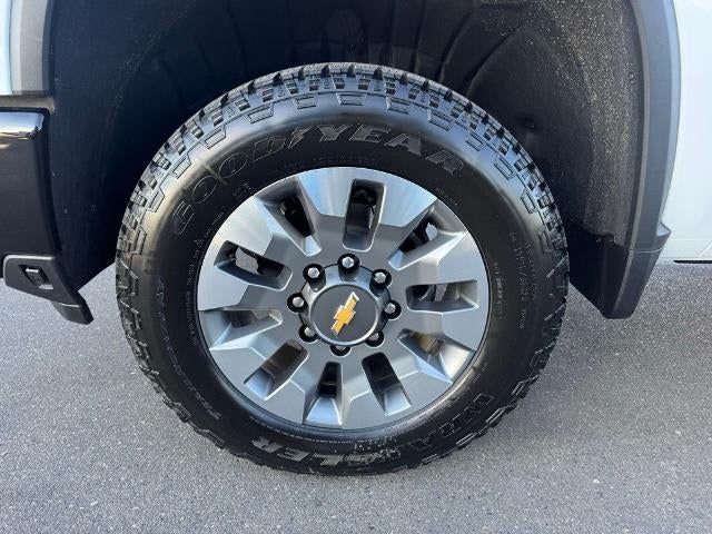 2026 Chevrolet Silverado 2500 HD Crew Cab Standard Box 4-Wheel Drive Custom