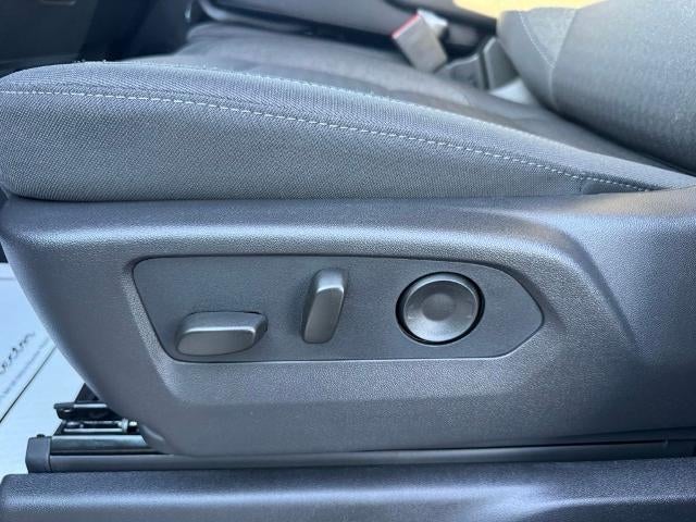 2026 Chevrolet Silverado 2500 HD Crew Cab Standard Box 4-Wheel Drive Custom