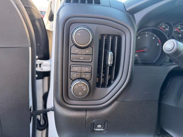 2026 Chevrolet Silverado 2500 HD Crew Cab Standard Box 4-Wheel Drive Custom