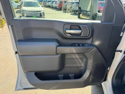 2026 Chevrolet Silverado 2500 HD Crew Cab Standard Box 4-Wheel Drive Custom