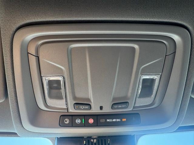 2026 Chevrolet Silverado 2500 HD Crew Cab Standard Box 4-Wheel Drive Custom