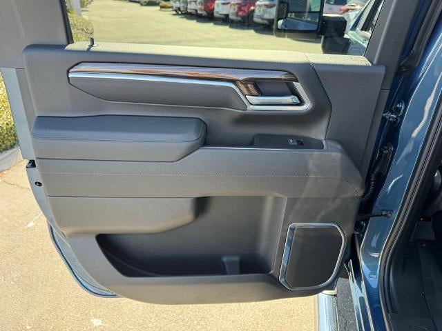 2026 Chevrolet Silverado 2500 HD Crew Cab Standard Box 4-Wheel Drive LT