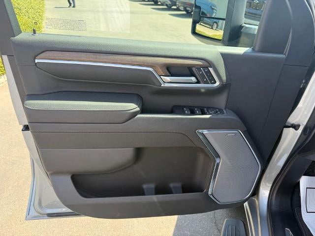 2026 Chevrolet Silverado 2500 HD Crew Cab Standard Box 4-Wheel Drive High Country