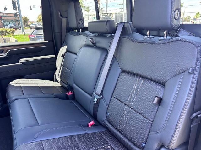 2026 Chevrolet Silverado 2500 HD Crew Cab Standard Box 4-Wheel Drive High Country