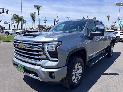 2026 Chevrolet Silverado 2500 HD Crew Cab Standard Box 4-Wheel Drive High Country