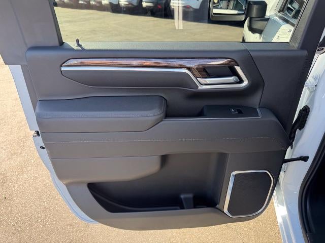 2026 Chevrolet Silverado 3500 HD Crew Cab Long Box 4-Wheel Drive LT