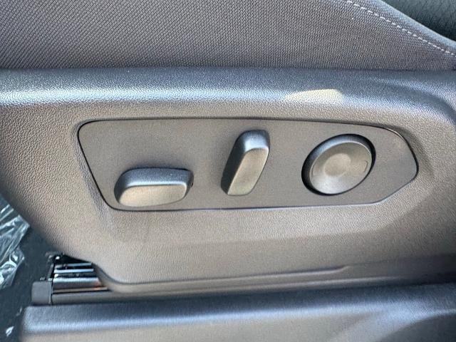 2026 Chevrolet Silverado 1500 Crew Cab Short Box 4-Wheel Drive LT 2FL