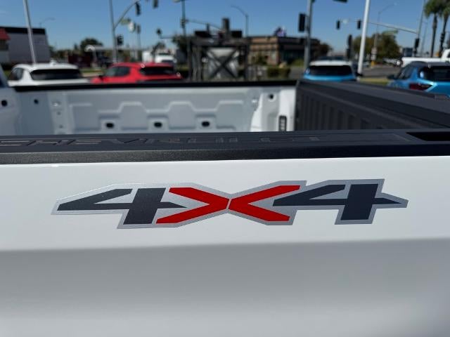 2026 Chevrolet Silverado 1500 Crew Cab Short Box 4-Wheel Drive LT 2FL