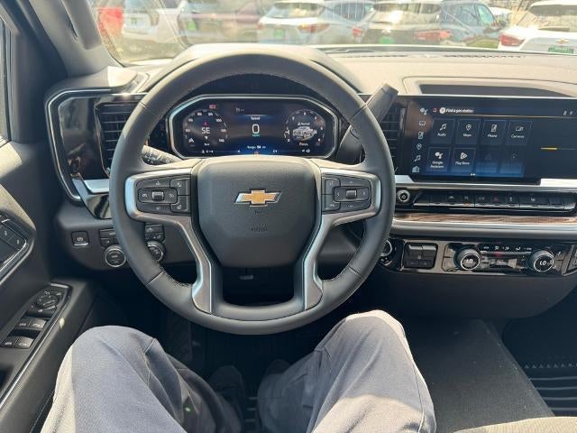 2026 Chevrolet Silverado 1500 Crew Cab Short Box 4-Wheel Drive LT 2FL