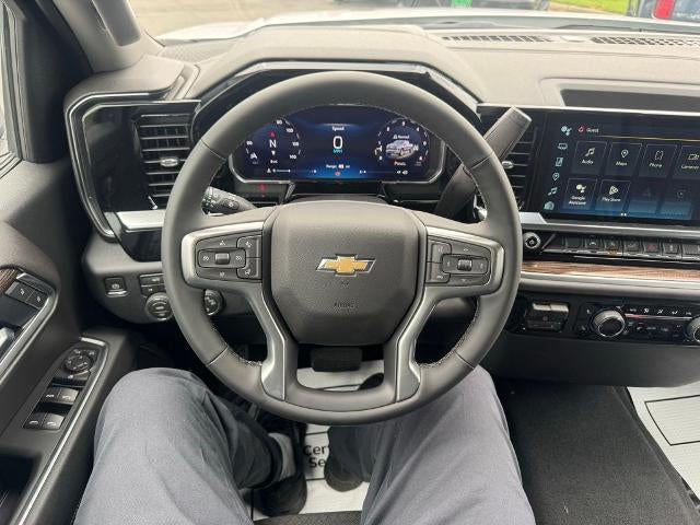 2026 Chevrolet Silverado 1500 Crew Cab Short Box 4-Wheel Drive LT 2FL