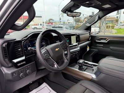 2026 Chevrolet Silverado 1500 Crew Cab Short Box 4-Wheel Drive High Country