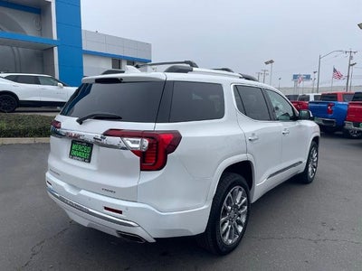 2022 GMC Acadia Denali