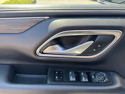 2022 GMC Yukon XL SLT
