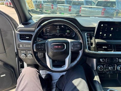 2022 GMC Yukon XL SLT