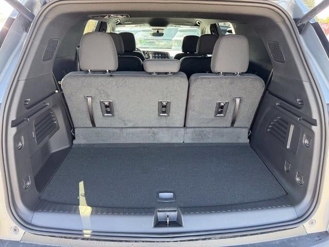 2027 Chevrolet Traverse LT w/1LT