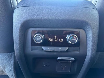 2027 Chevrolet Traverse LT w/1LT
