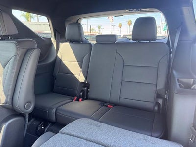 2027 Chevrolet Traverse LT w/1LT
