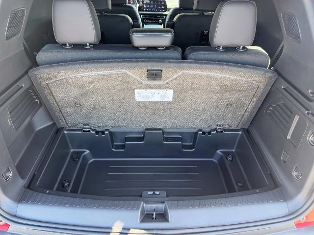 2027 Chevrolet Traverse LT w/1LT