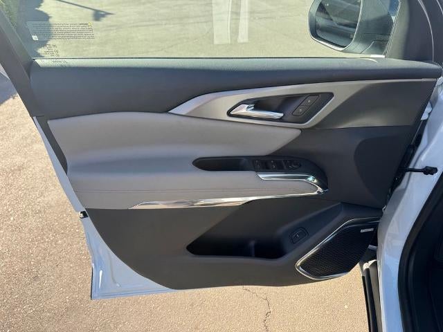 2027 Chevrolet Traverse LT w/1LT