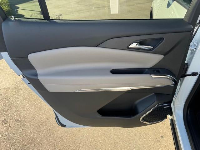 2027 Chevrolet Traverse LT w/1LT