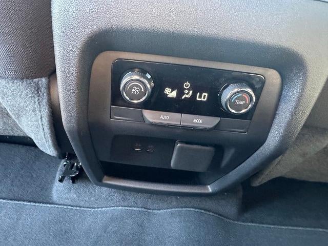 2027 Chevrolet Traverse LT w/1LT