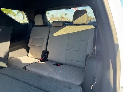 2027 Chevrolet Traverse LT w/1LT
