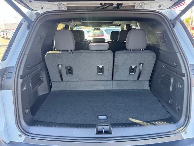 2027 Chevrolet Traverse LT w/1LT