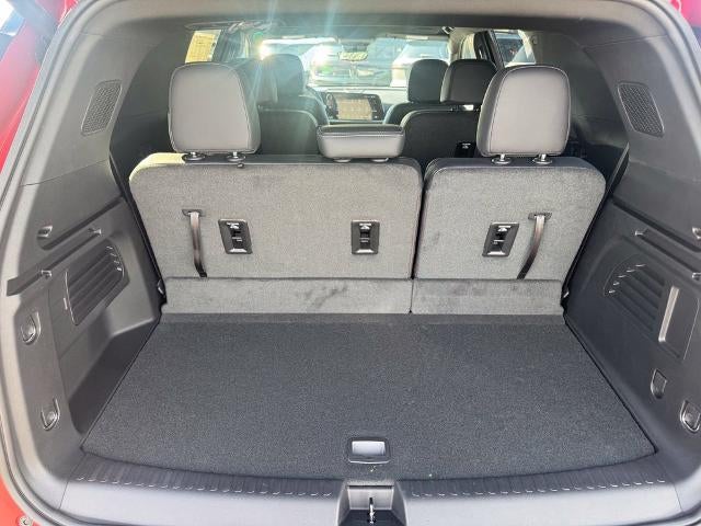 2027 Chevrolet Traverse LT w/1LT
