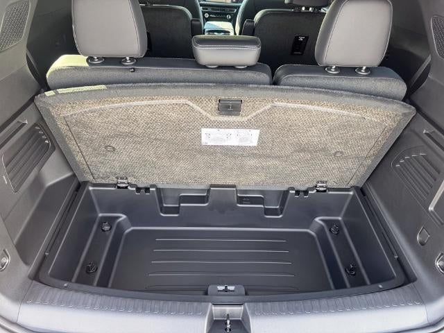 2027 Chevrolet Traverse LT w/1LT