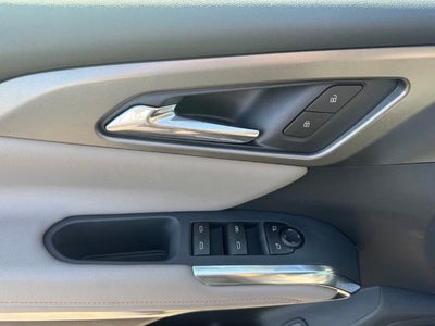 2027 Chevrolet Traverse LT w/1LT