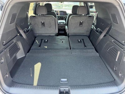 2027 Chevrolet Traverse LT w/1LT