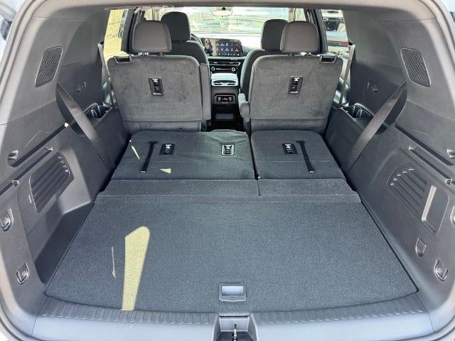 2027 Chevrolet Traverse LT w/1LT