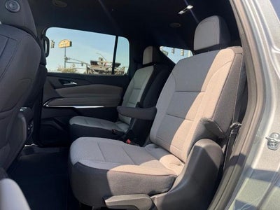 2027 Chevrolet Traverse LT w/1LT