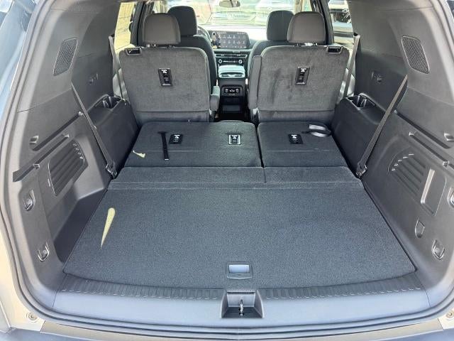 2027 Chevrolet Traverse LT w/1LT