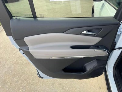 2027 Chevrolet Traverse LT w/1LT