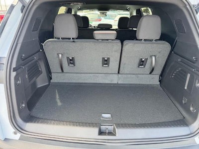 2027 Chevrolet Traverse LT w/1LT