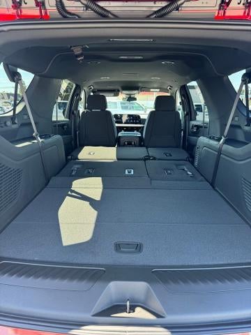 2026 Chevrolet Suburban 4WD LS