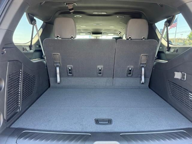 2026 Chevrolet Suburban LS - Photo 31