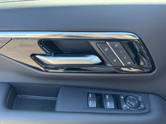 2026 Chevrolet Suburban 4WD LT