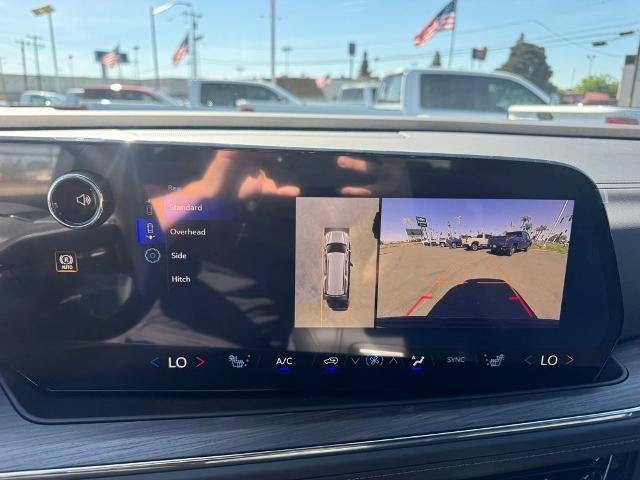 2026 Chevrolet Suburban 4WD LT