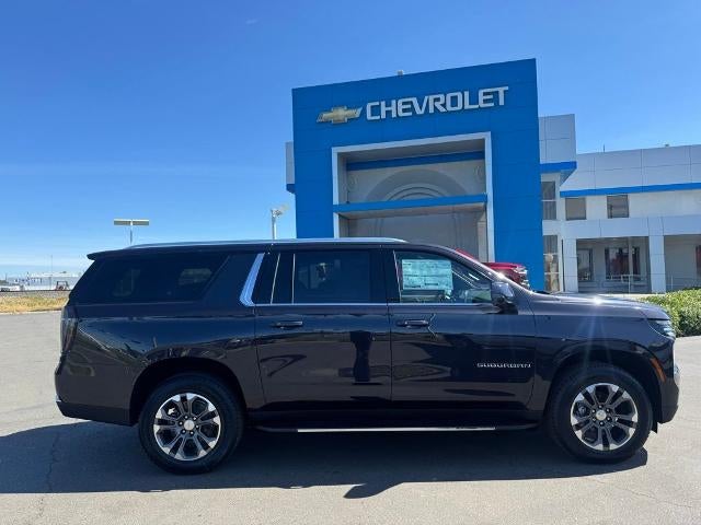 2026 Chevrolet Suburban 4WD LT