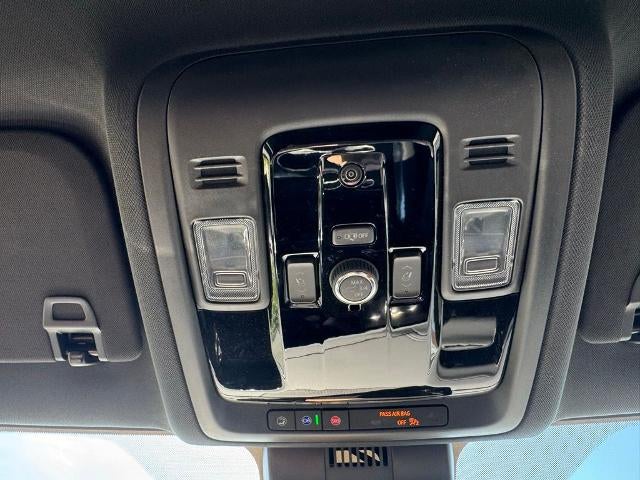 2026 Chevrolet Suburban 4WD LT