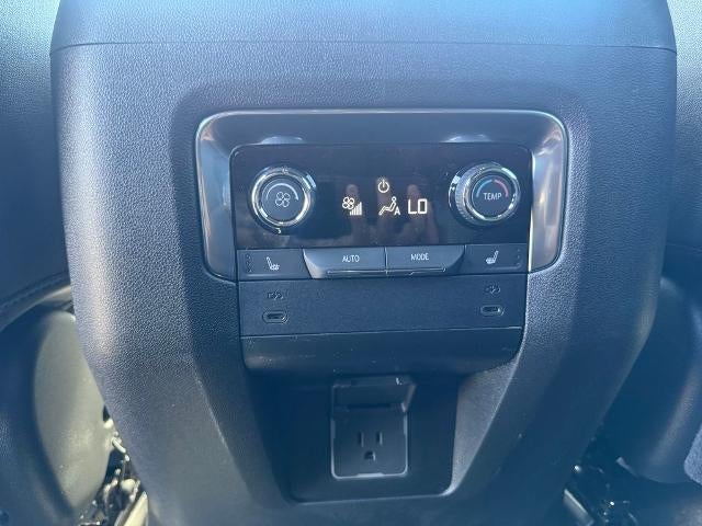 2026 Chevrolet Suburban 4WD LT