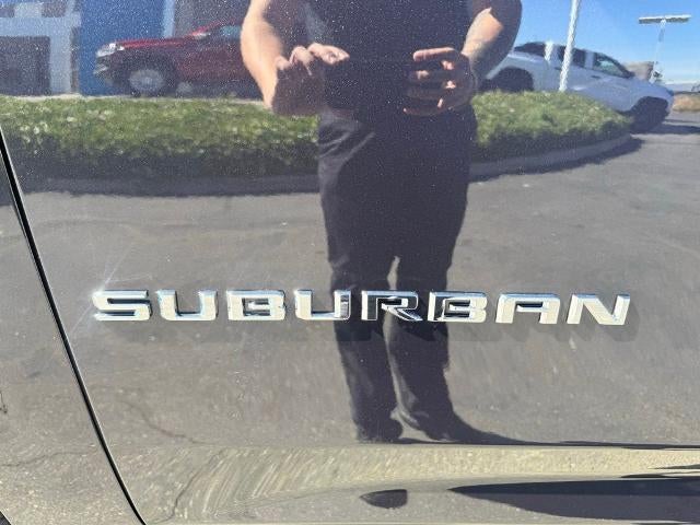 2026 Chevrolet Suburban 4WD LT