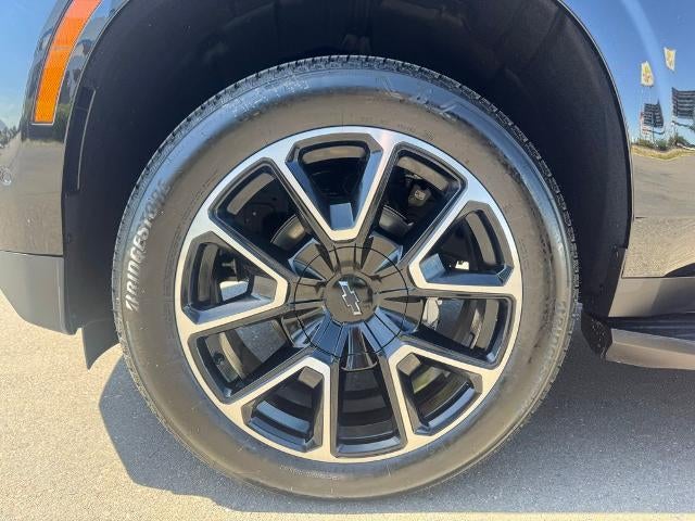 2026 Chevrolet Suburban 4WD RST